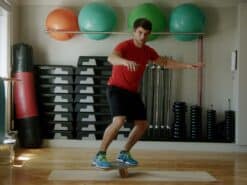 Balance-Training für Snowboarder mit dem MFT Indoor Board